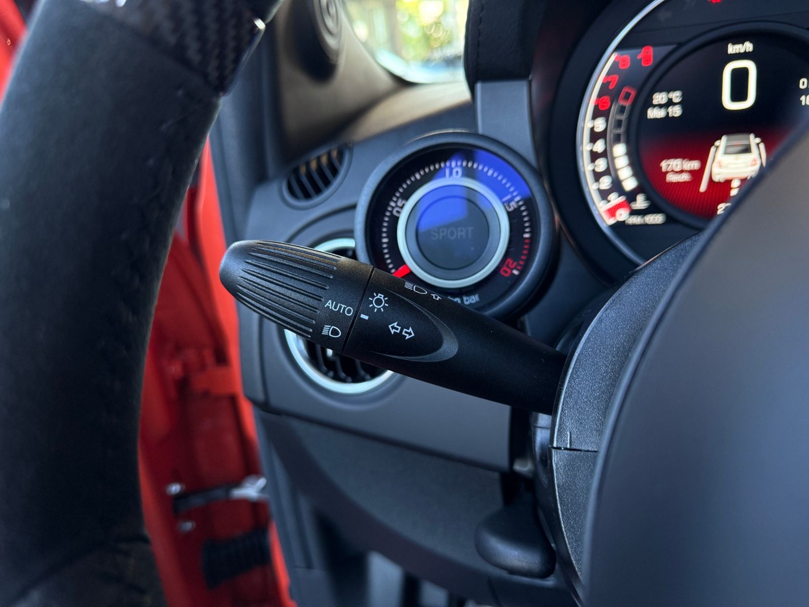 Fahrzeugabbildung Abarth 695C Aut. CarPlay ALU