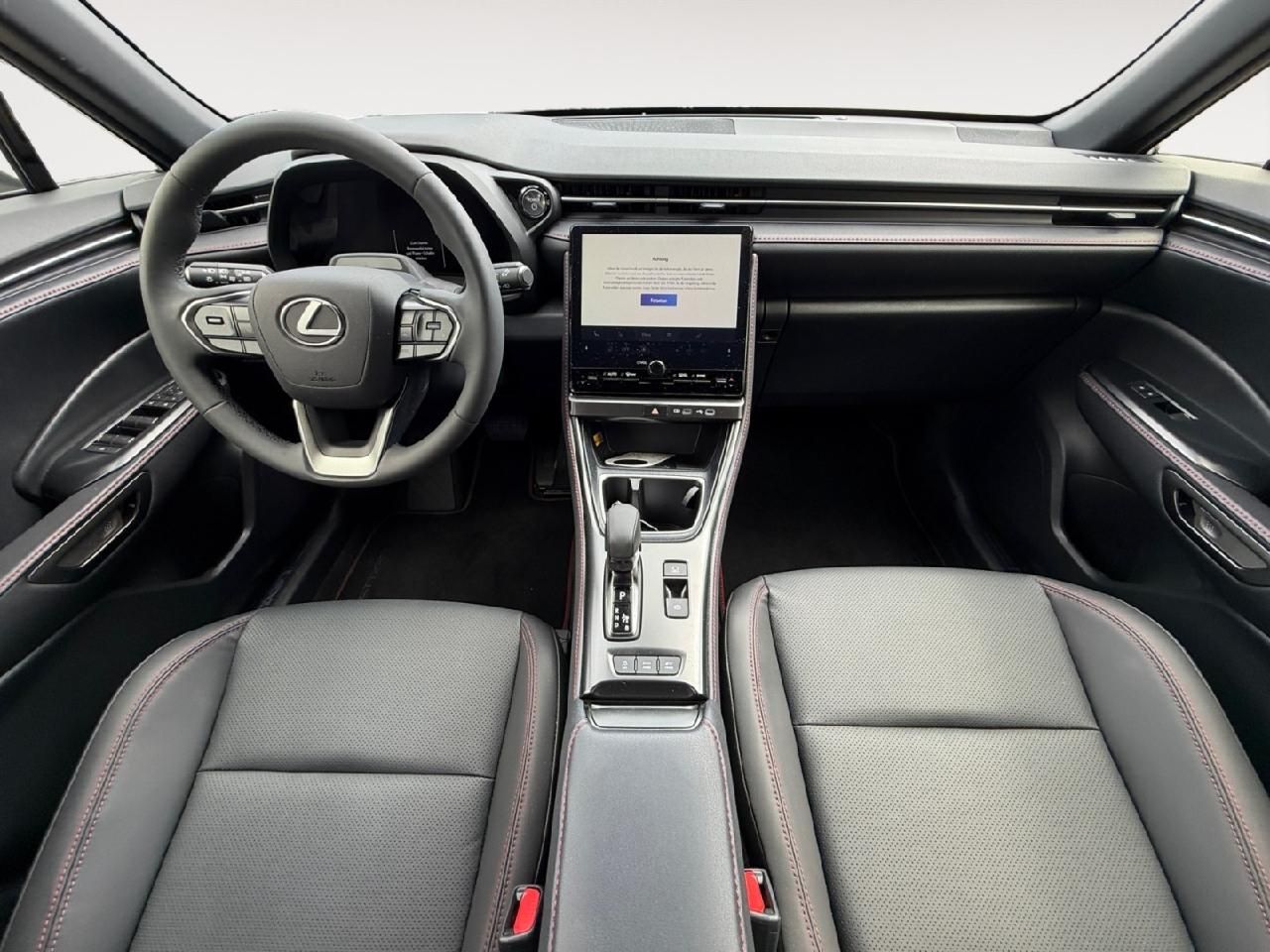 Fahrzeugabbildung Lexus LBX E-Four Emotion