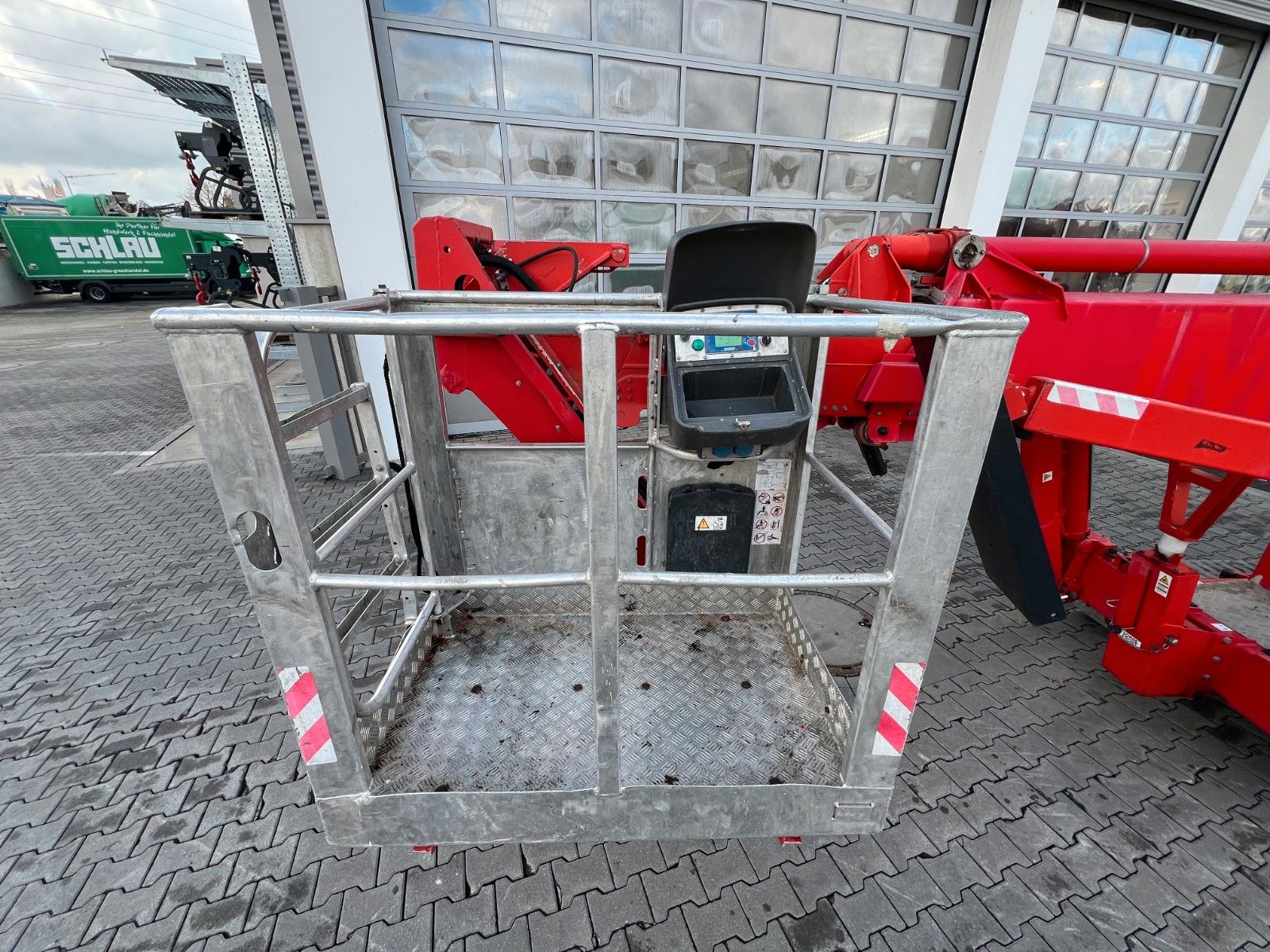 Fahrzeugabbildung Andere Teupen LEO 30T / 2.128h / 30m Arbeitshöhe