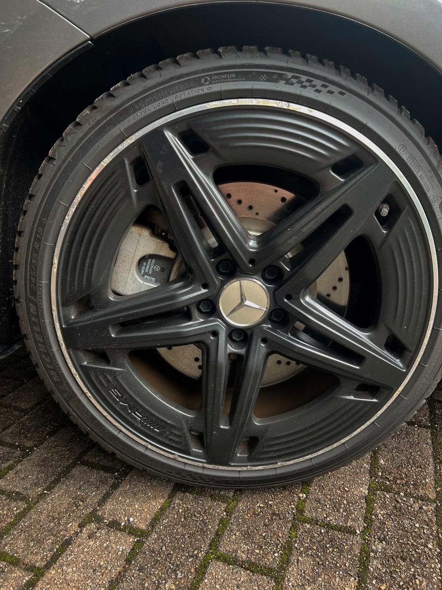 Mercedes-Benz CLA 35 AMG Shooting Brake CLA 35 4MATIC DCT ...