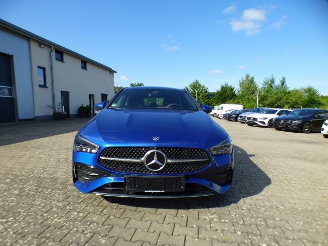 Mercedes-Benz CLA 200 Shooting Brake AMG Line Edition Multib.