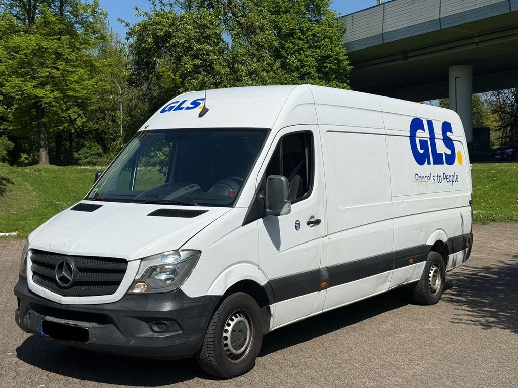Image of Mercedes-Benz Sprinter