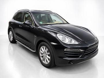 Porsche Cayenne - 2