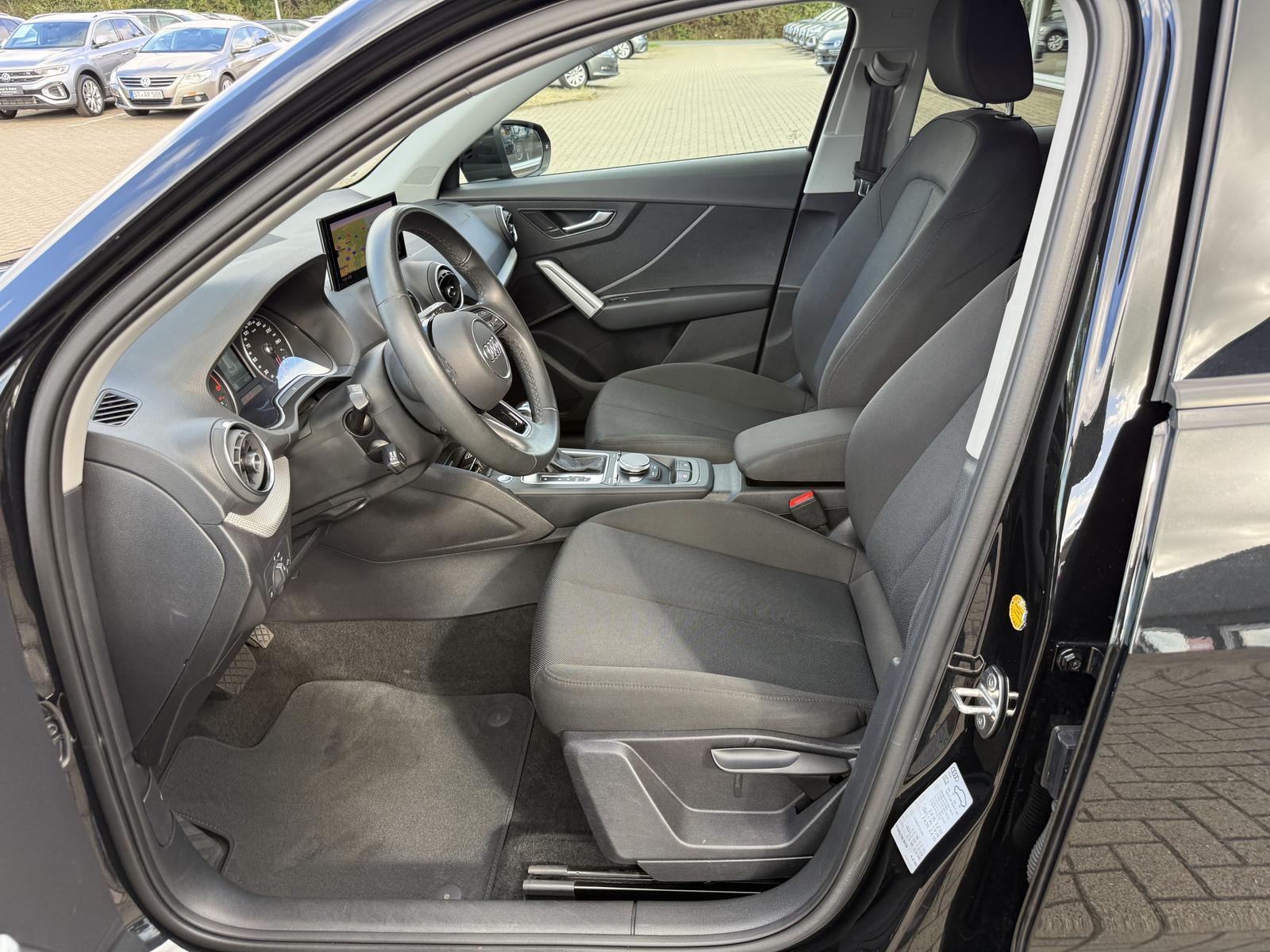 Audi Q2 35 TFSI Advanced,R-Kamera,Kessy,Navi,2-Zonen