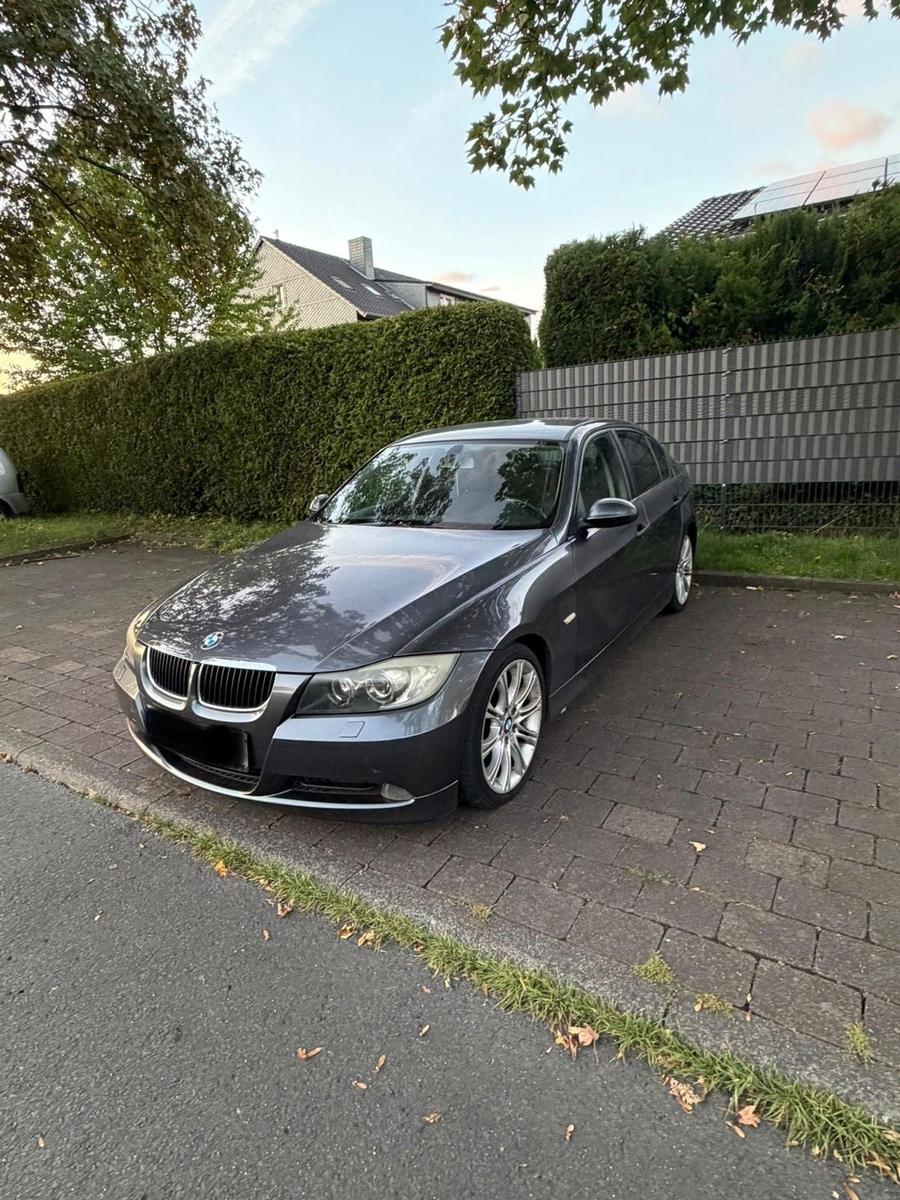 BMW 320