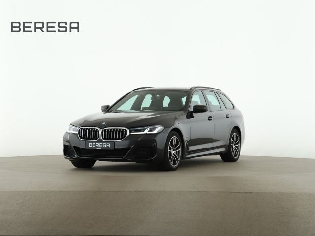 BMW 540d Touring xDrive M Sport HUD Massage AHK Pano