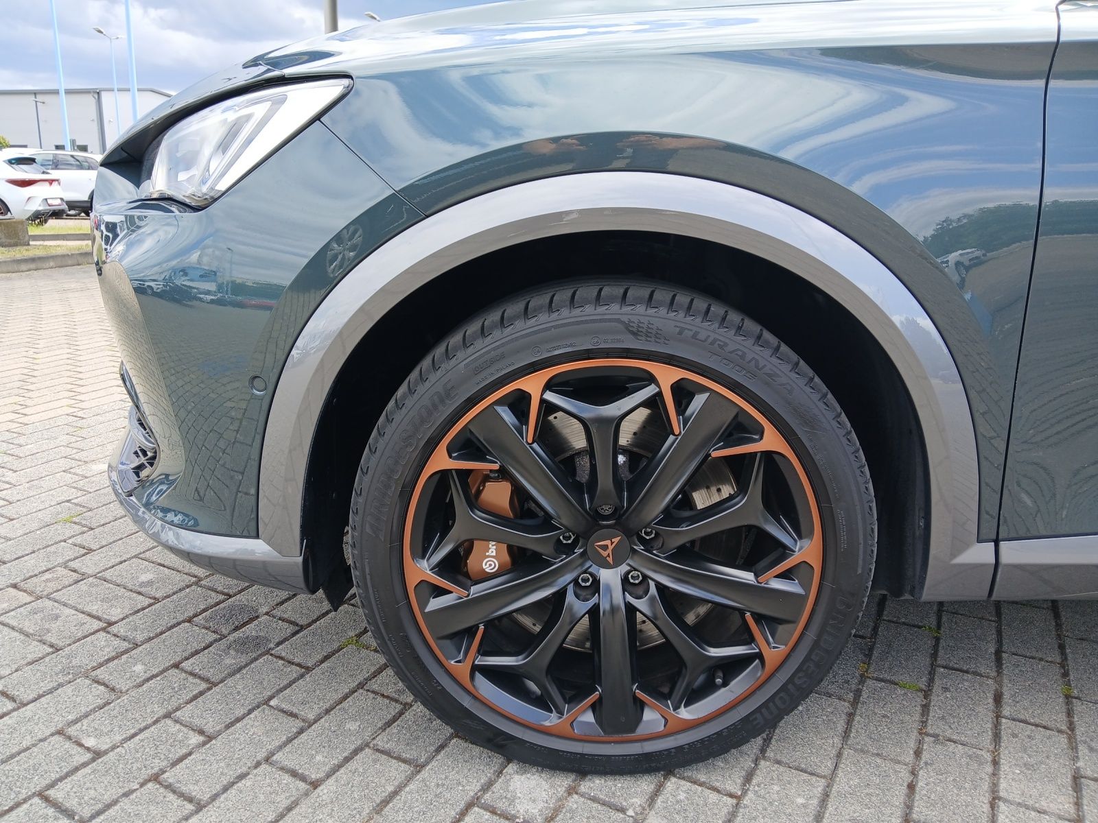 Fahrzeugabbildung CUPRA Formentor VZ DSG 4Drive LED AHK Navi ACC RFK SH