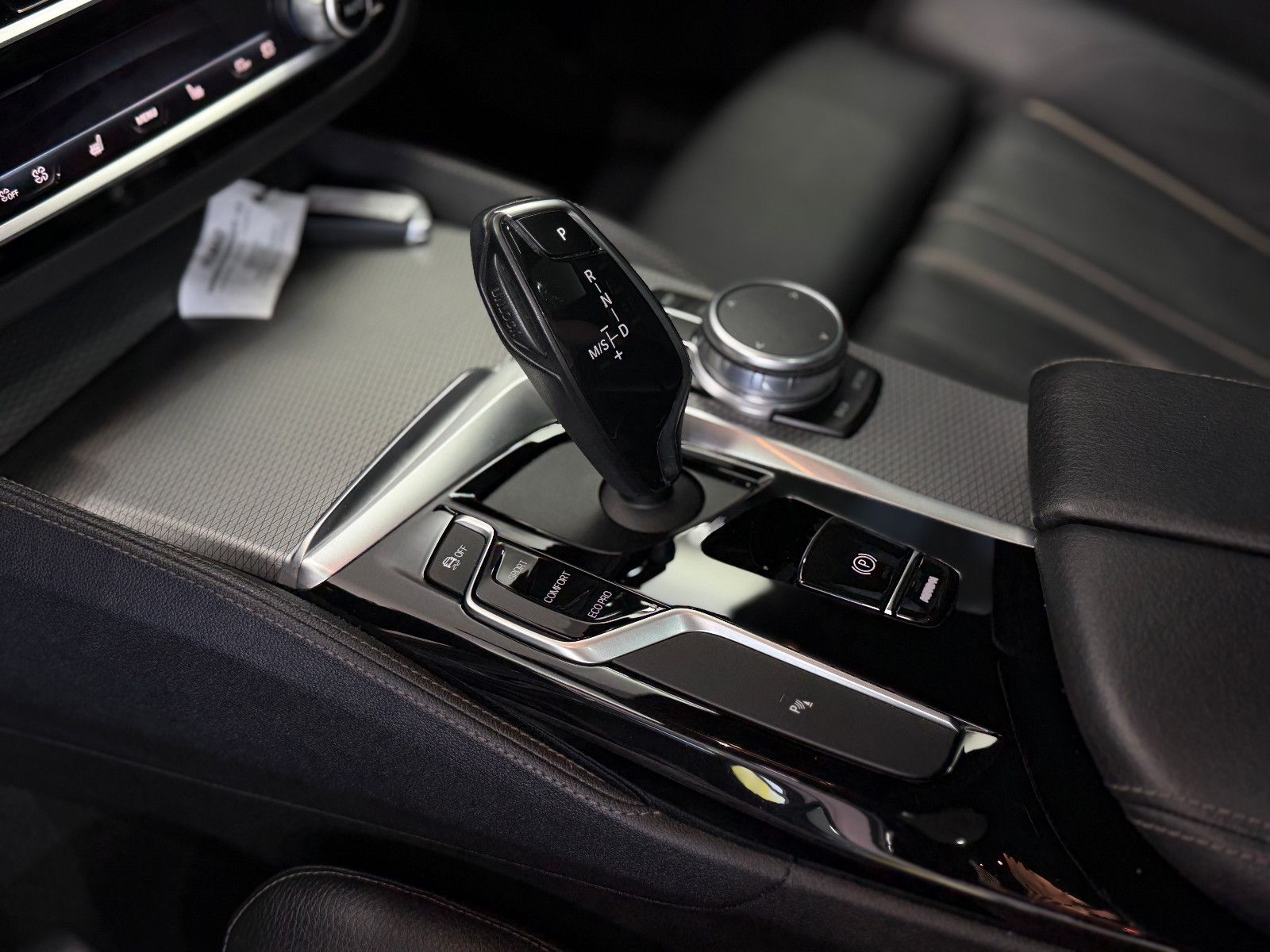 Fahrzeugabbildung BMW 540i xDrive Touring M Sport |AHK|HuD|HiFi|PANO