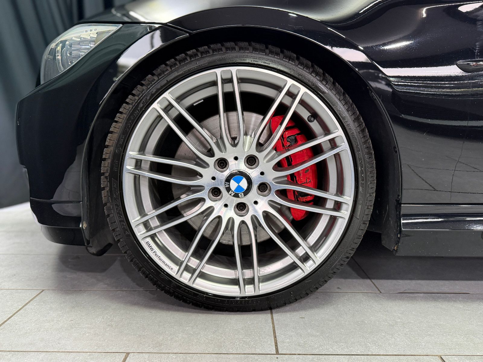 Fahrzeugabbildung BMW 335 i xDrive Touring|LEDER|NAVI|PANO