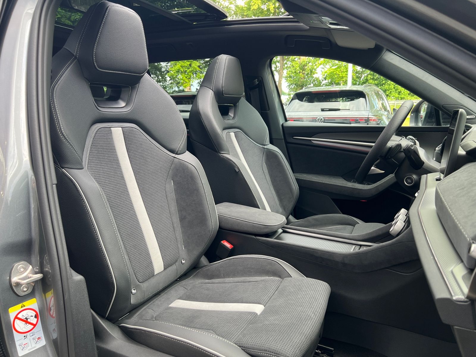 Fahrzeugabbildung SKODA Kodiaq Sportline 2.0 TDI DSG 4x4 *AHK, Canton, L