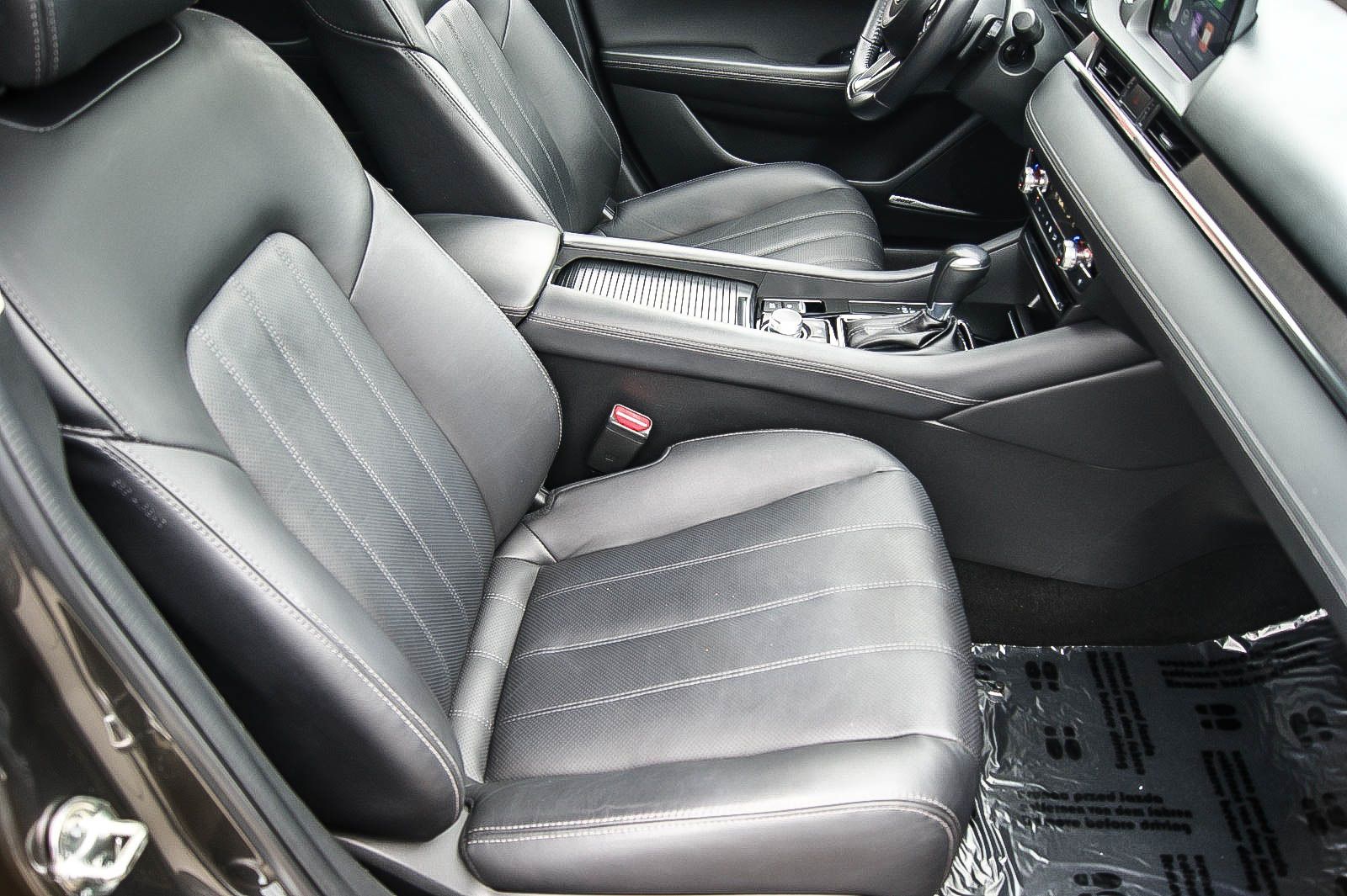 Fahrzeugabbildung Mazda 6 Kombi 22 SKYACTIV-D 184 Sports-Line LEDER BOSE