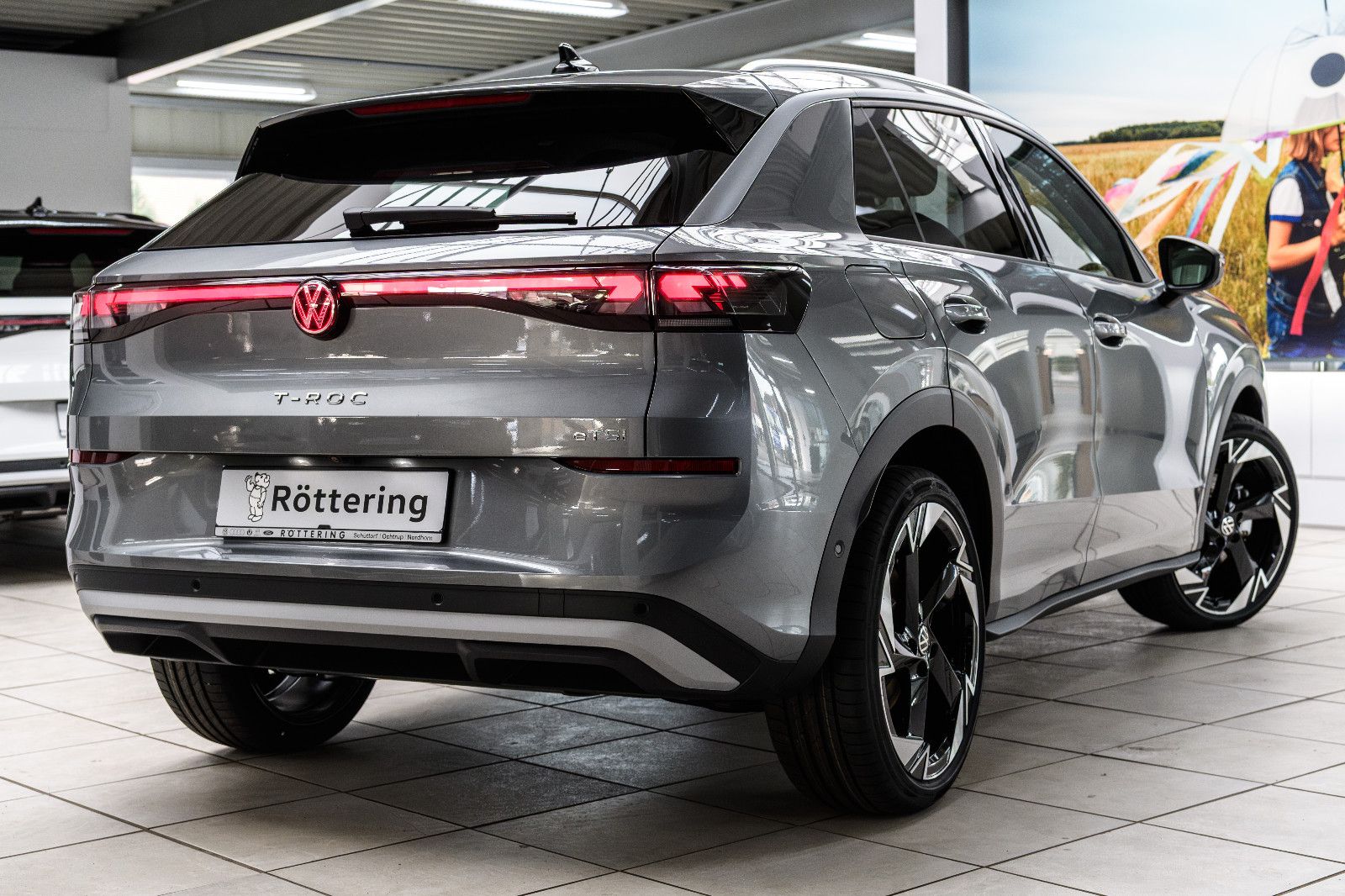 Fahrzeugabbildung Volkswagen T-Roc 1.5 eTSI Style el. Heckklappe+IQLight+Pano