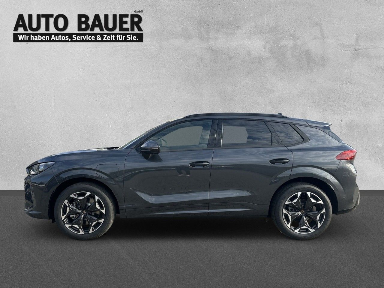 Fahrzeugabbildung CUPRA Terramar 1.5 e-HYBRID 204 PS 6-Gang-DSG - mit KI generiert/bearbeitet