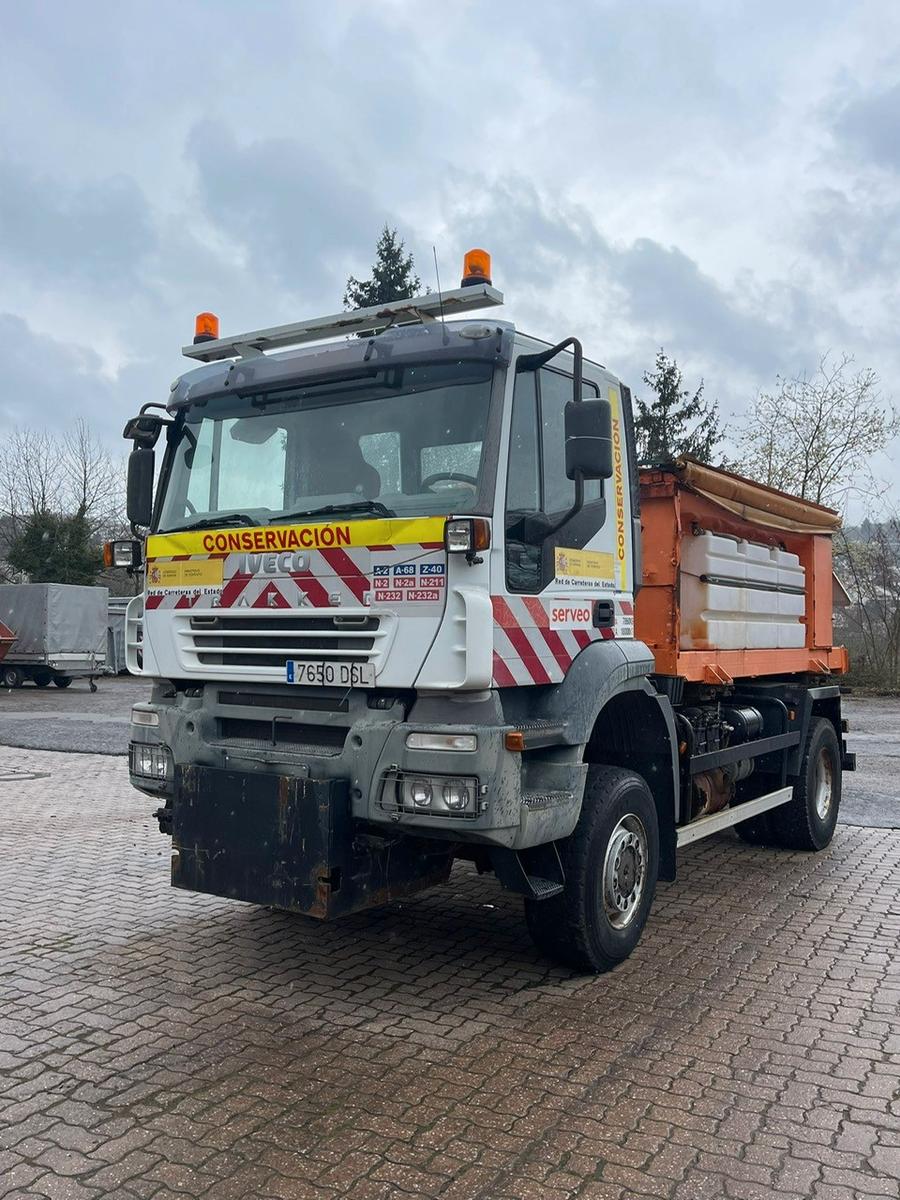 Iveco AD190T31W/TRAKKER/MANUEL/BLATT/4X4/2006/2X