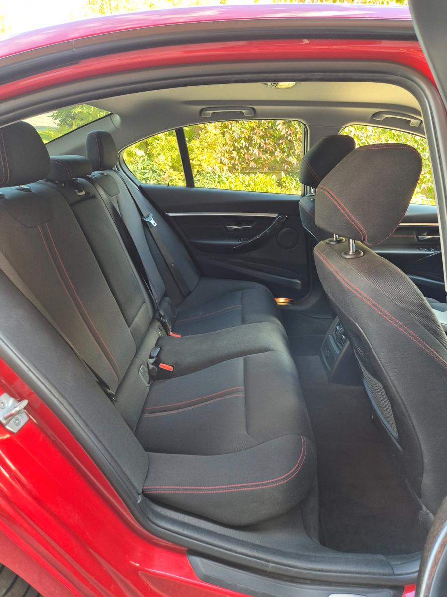 BMW 330i xDrive Sport Line Automatic 2. Hand