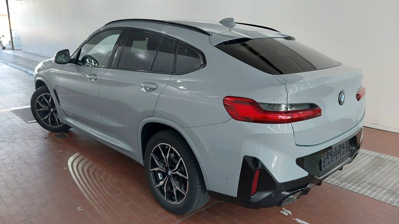 BMW X4 xDrive 20 d M Sport /LEDER /KAMERA /ACC / 1HA foto 3