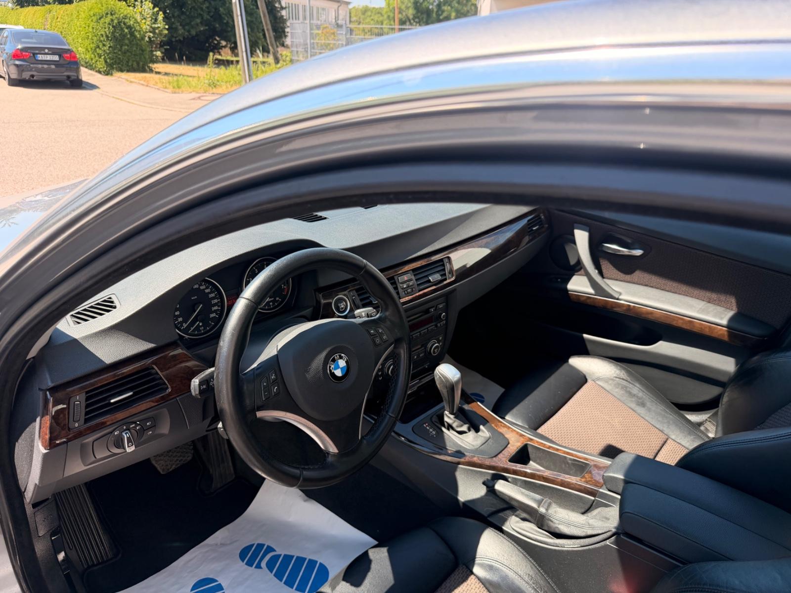 BMW 330 I E90 BERLINE BVA / | 272 ch |