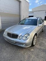 Mercedes-Benz E 500 T AVANTGARDE 7 Sitzer Automatik 7 Gang 
