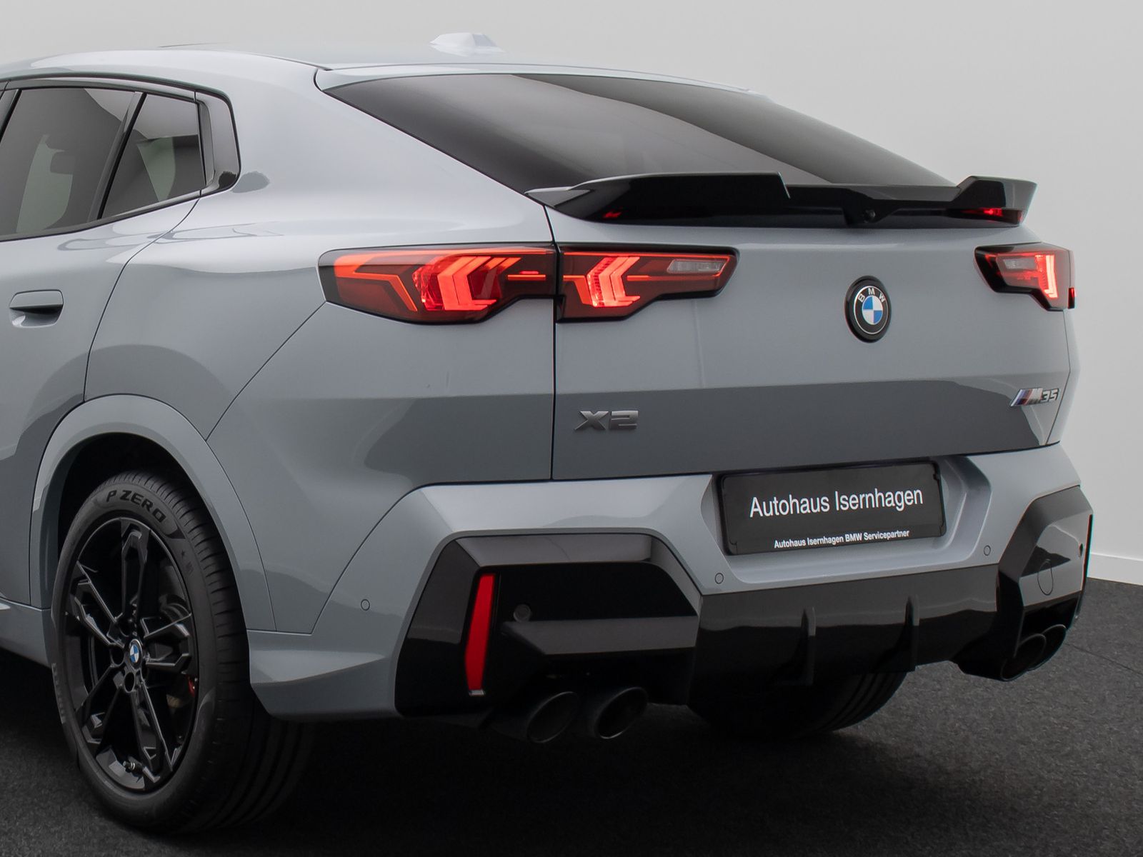 Fahrzeugabbildung BMW X2 M35i xD HUD 360&deg; H/K DAB Panorama 19Zoll Voll