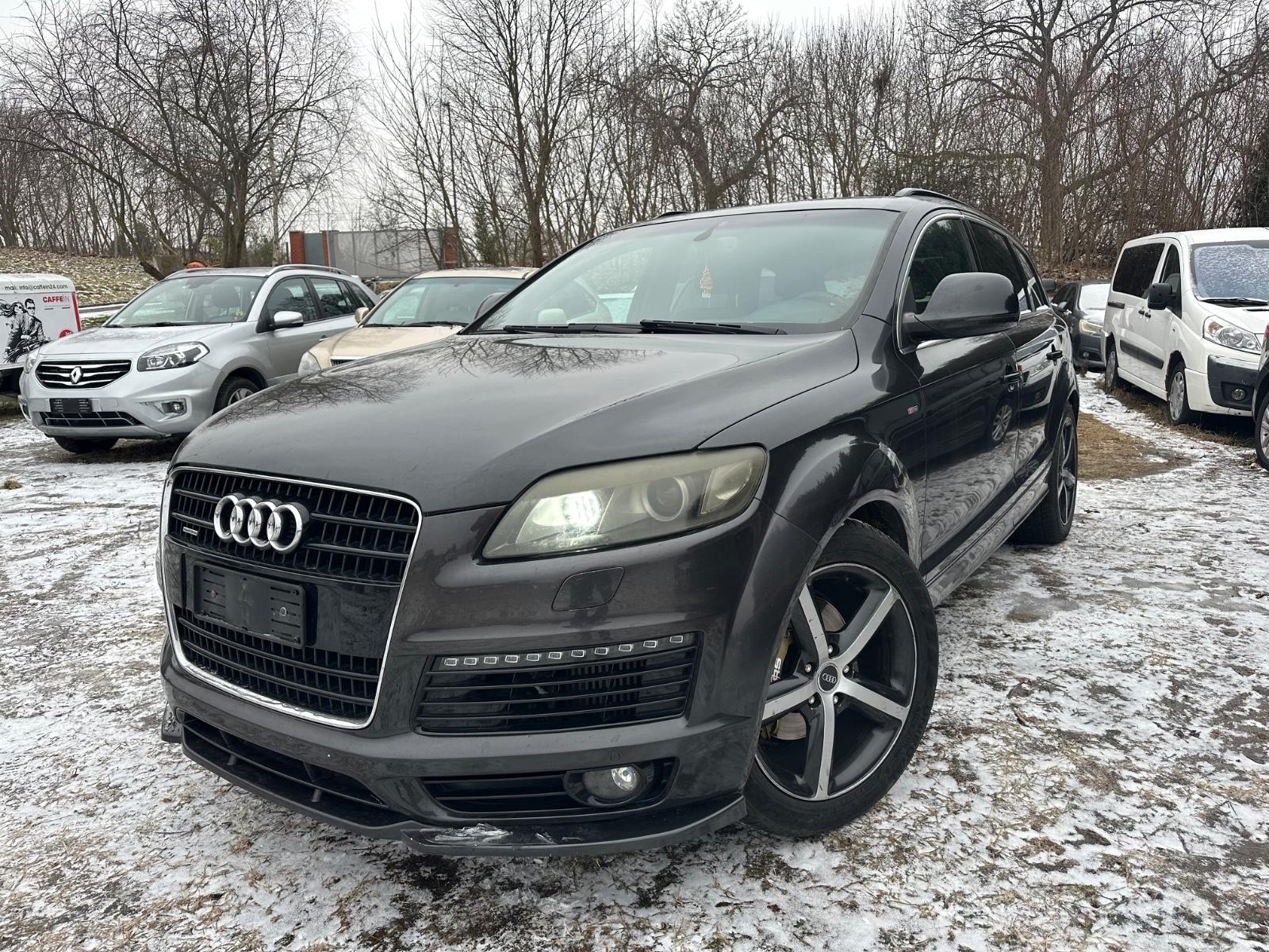 Audi Q7 3.0 TDI quattro.   7 Person
