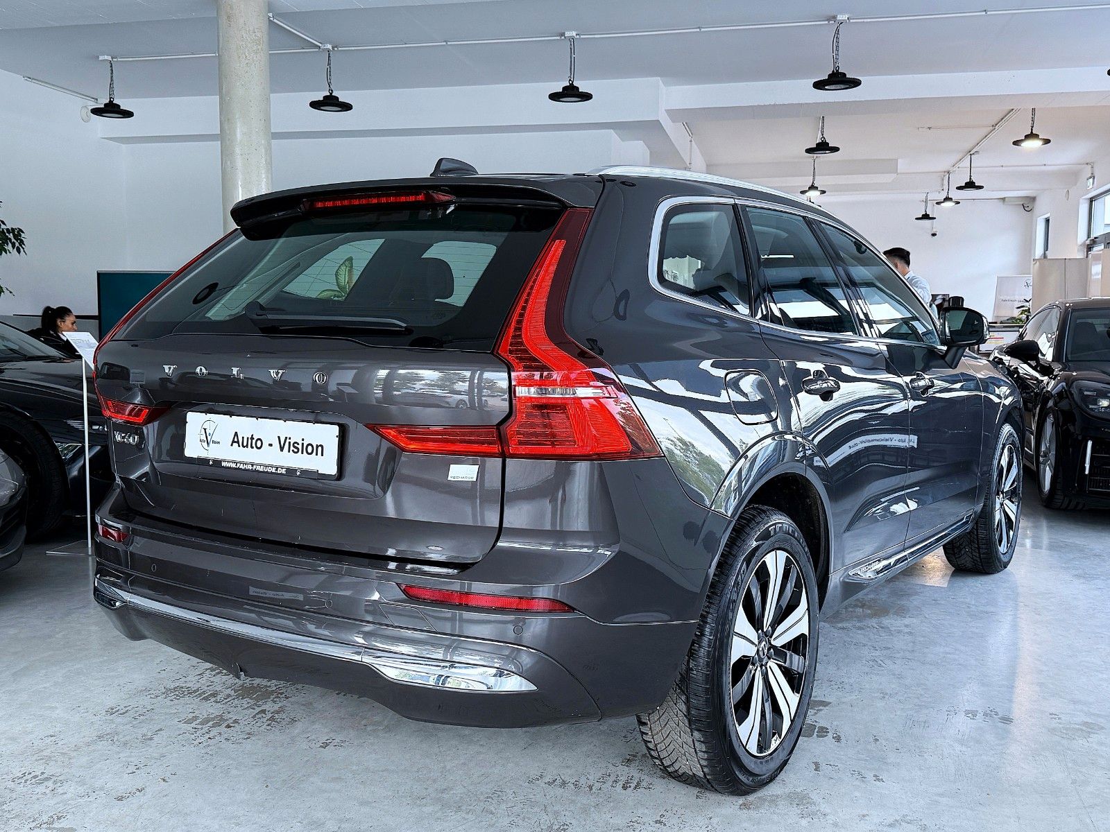 Volvo XC60 T6 Plus Bright Plug-In Hybrid AWD *LED*KAM foto 6