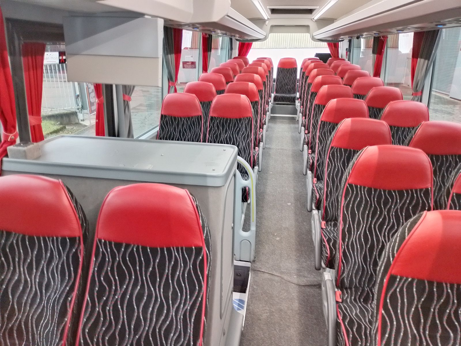VANHOOL  2019 - Image 30 of 50