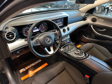 MYAUTOCENTER – Gebraucht- und Jahreswagen mit Werkstattservice in Pfaffenhofen Mercedes-Benz E 200 d *LED*Kamera*PDC*