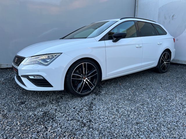 Seat Leon ST Cupra 300PS*4Drive*DSG*Pano*AHK*Kamera*