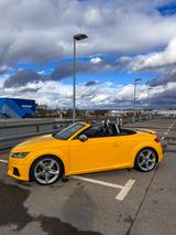 Audi TTS Roadster 2.0 TFSI S tronic quattro - - : Gelb, Cabrio
