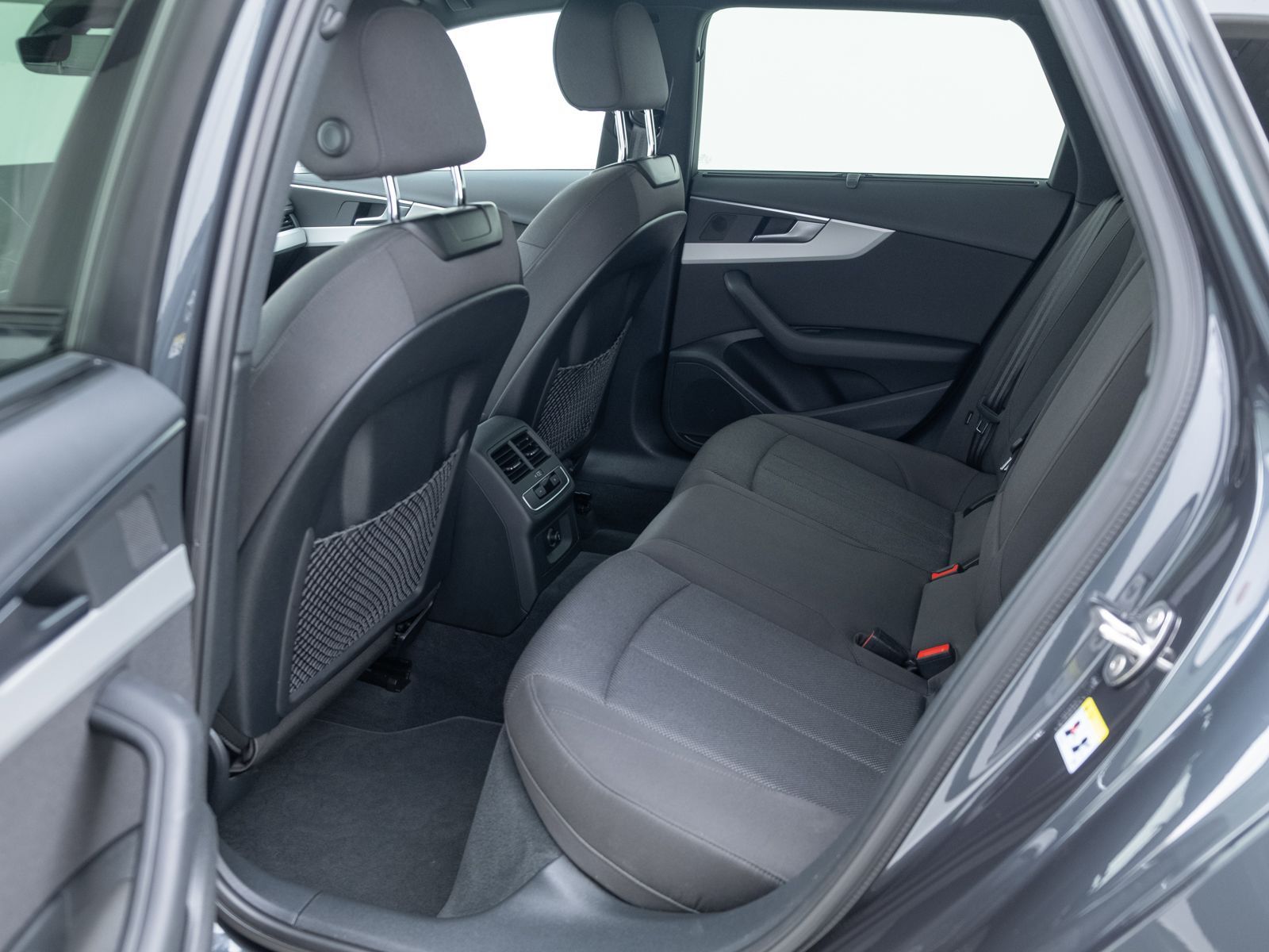 Audi A4 - Bild 19