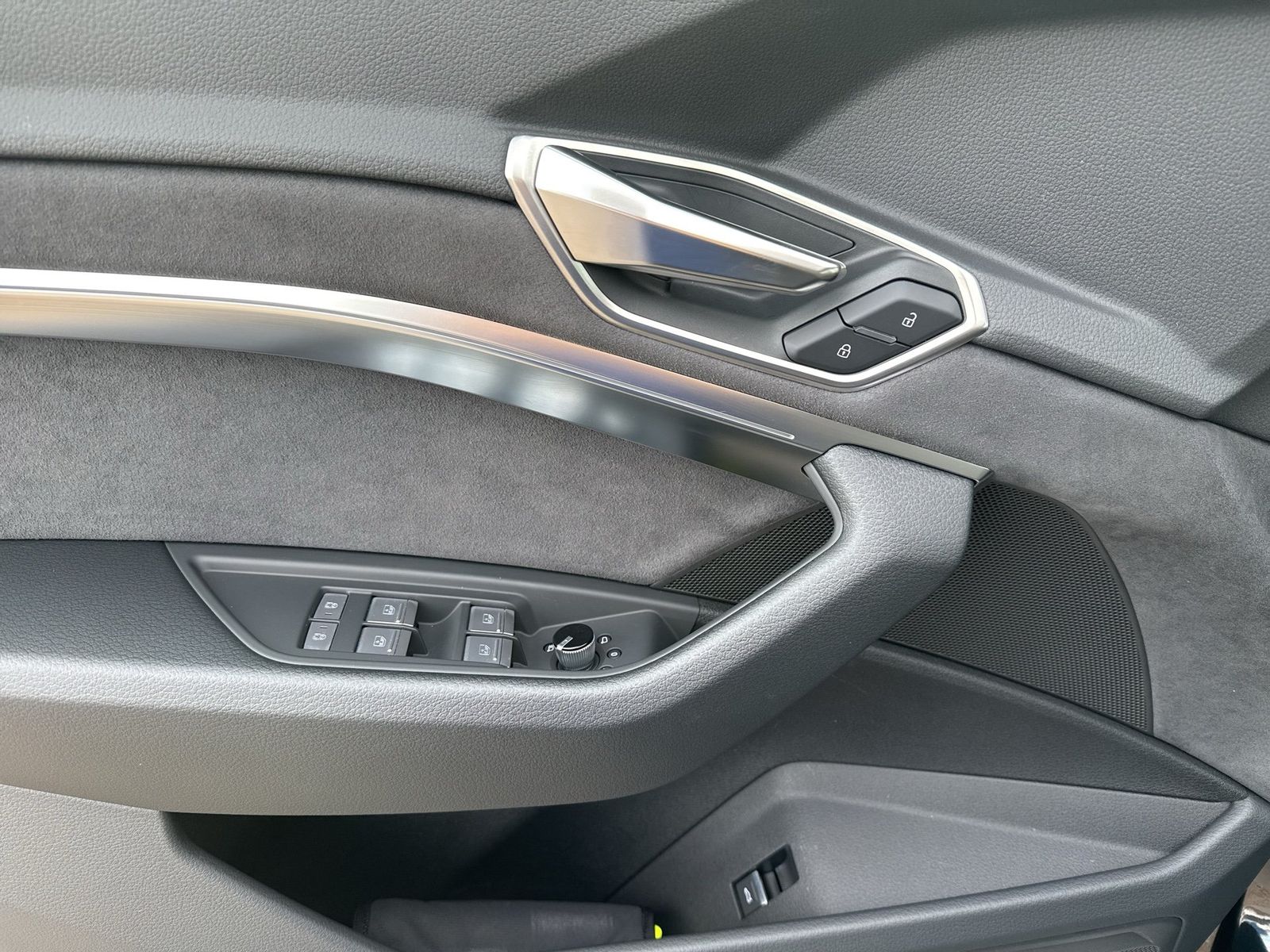 Audi Q8 e-tron - Bild 17