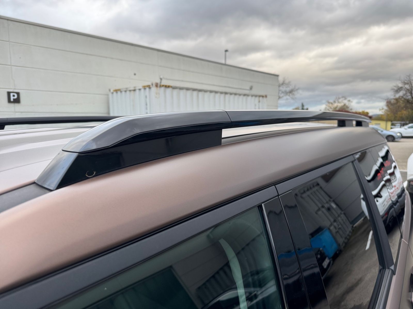 Fahrzeugabbildung Hyundai SANTA FE 1.6T-GDI Signature Plug-In H. 4WD