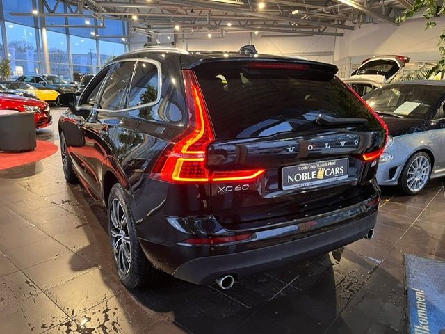 Fahrzeugabbildung Volvo XC60 Momentum Pro 2WD NAVI LEDER ALU