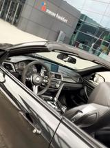 BMW M4 Cabrio Competition - schwarze BMW M4