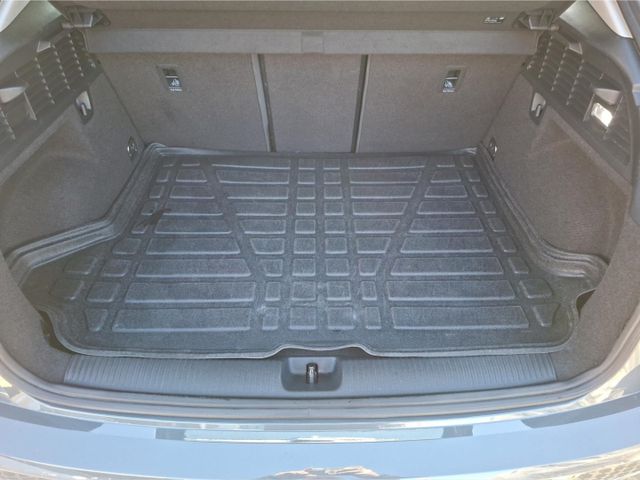 Audi Q2 design 30 TFSI S Line °LED°Navi°SHZ°PDC°AAC°