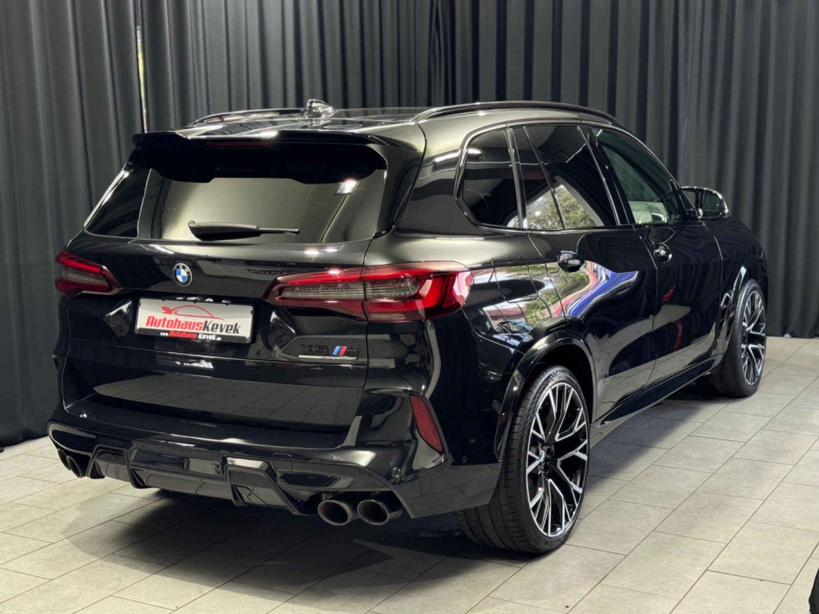 Fahrzeugabbildung BMW X5 M Competition*MASSAGE*PANO*AHK*SOFT-CLOSE*ACC