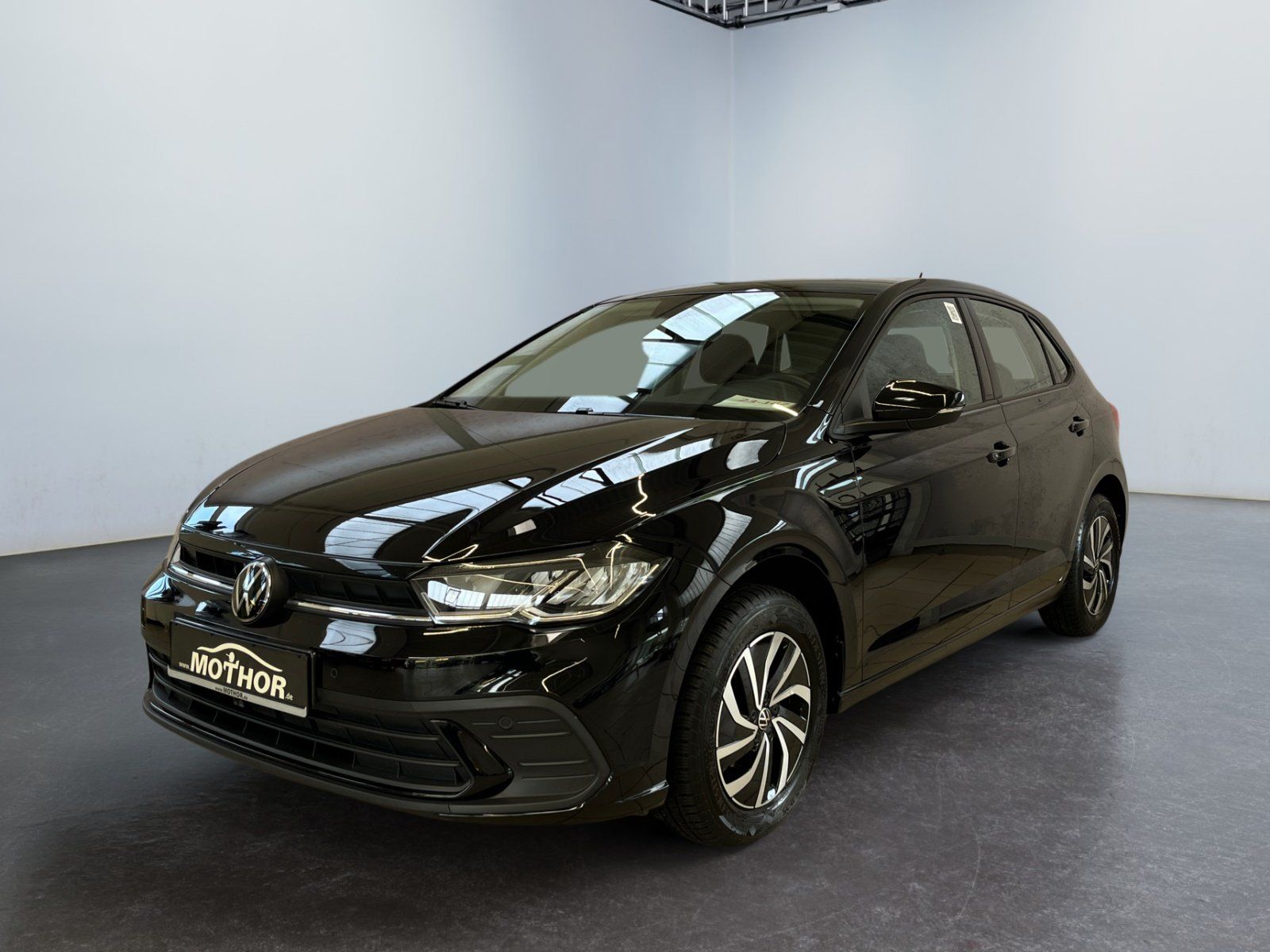 Volkswagen Polo VI Life 1.0 TSI DSG Kamera Ganzjahresreifen imagem 2