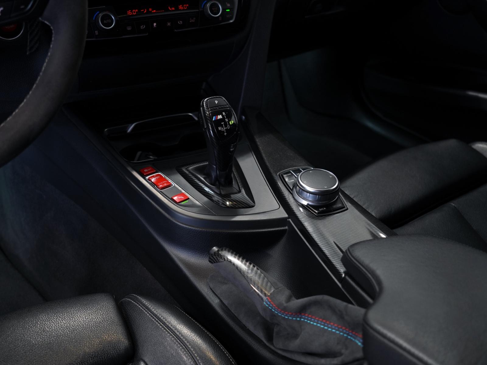 BMW 330i Limousine M-Sport CARBON/R-KAM/MEMORY/LEDER