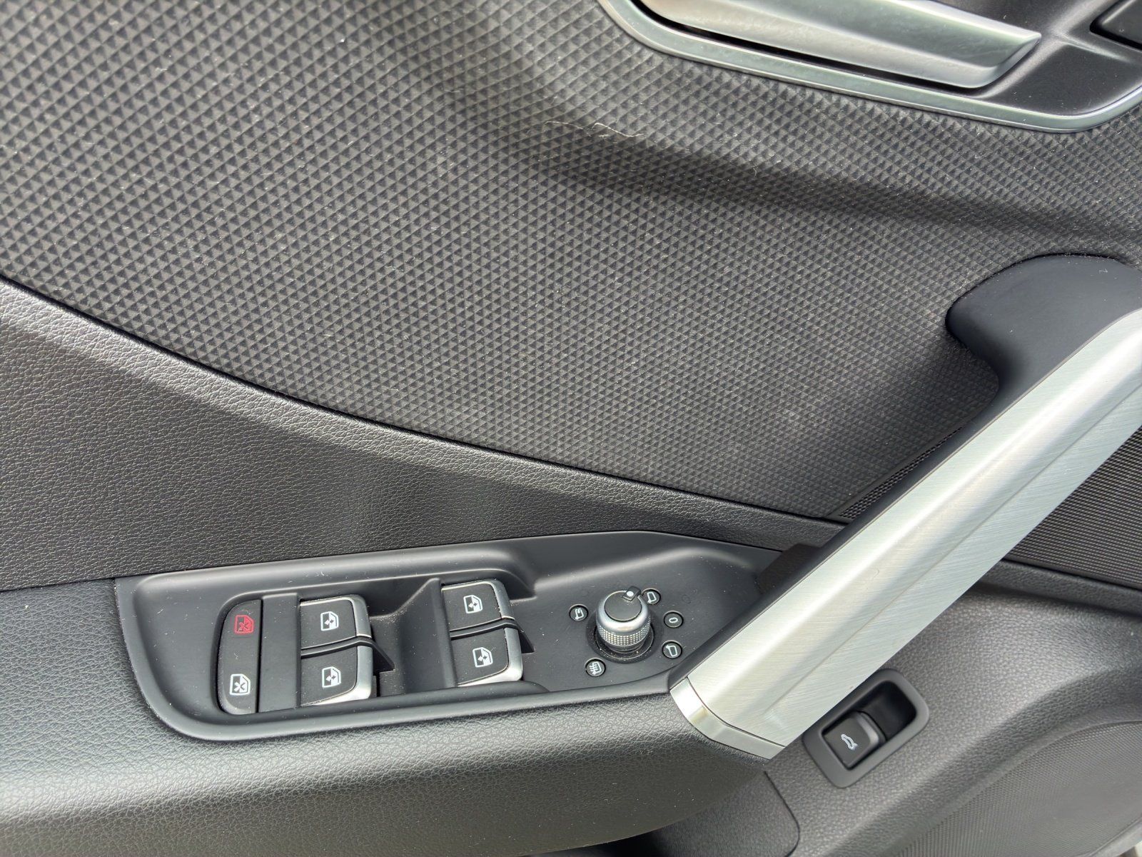 Fahrzeugabbildung Audi Q2 35 1.5 TFSI advanced Kamera,LED,Matrix,Navi