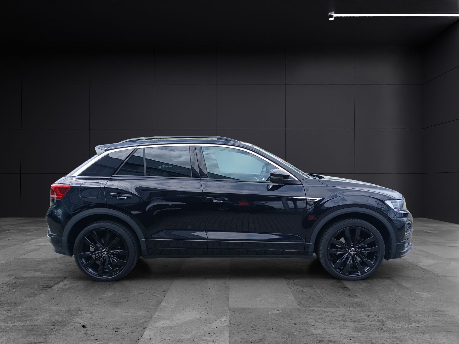Fahrzeugabbildung Volkswagen T-Roc TSI Sport 4M DSG LED Navi AID ACC RFK SH 1