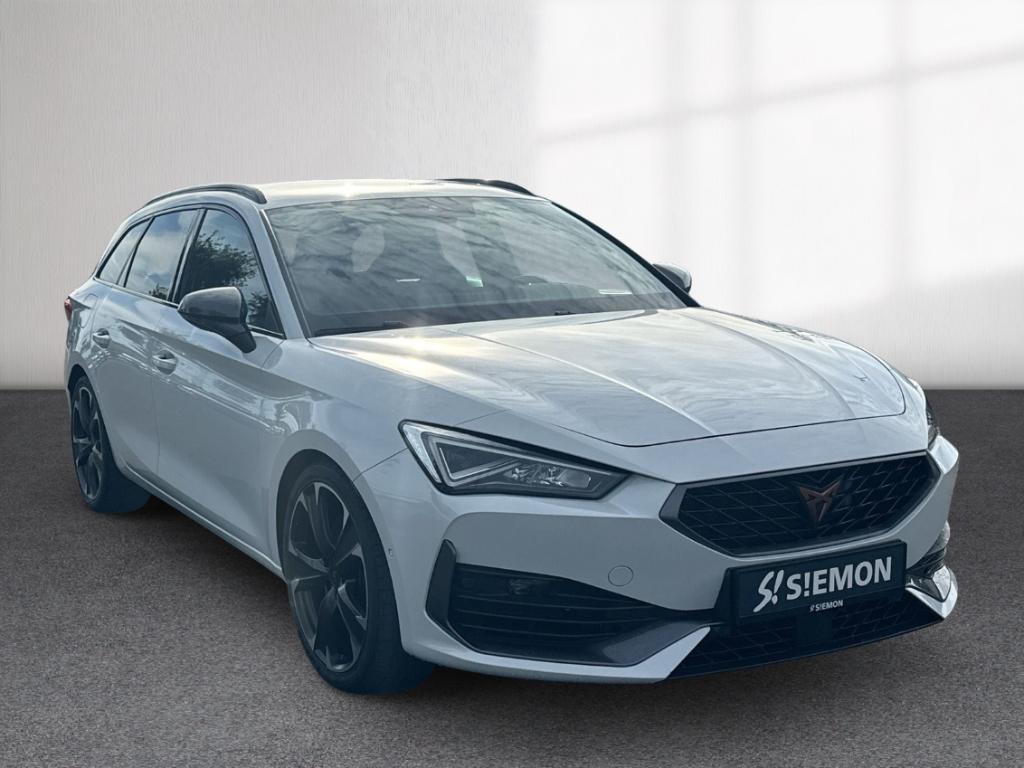 Cupra Leon VZ DCC 4DRIVE ACC LED RKam ParkLenk Nav SHZ