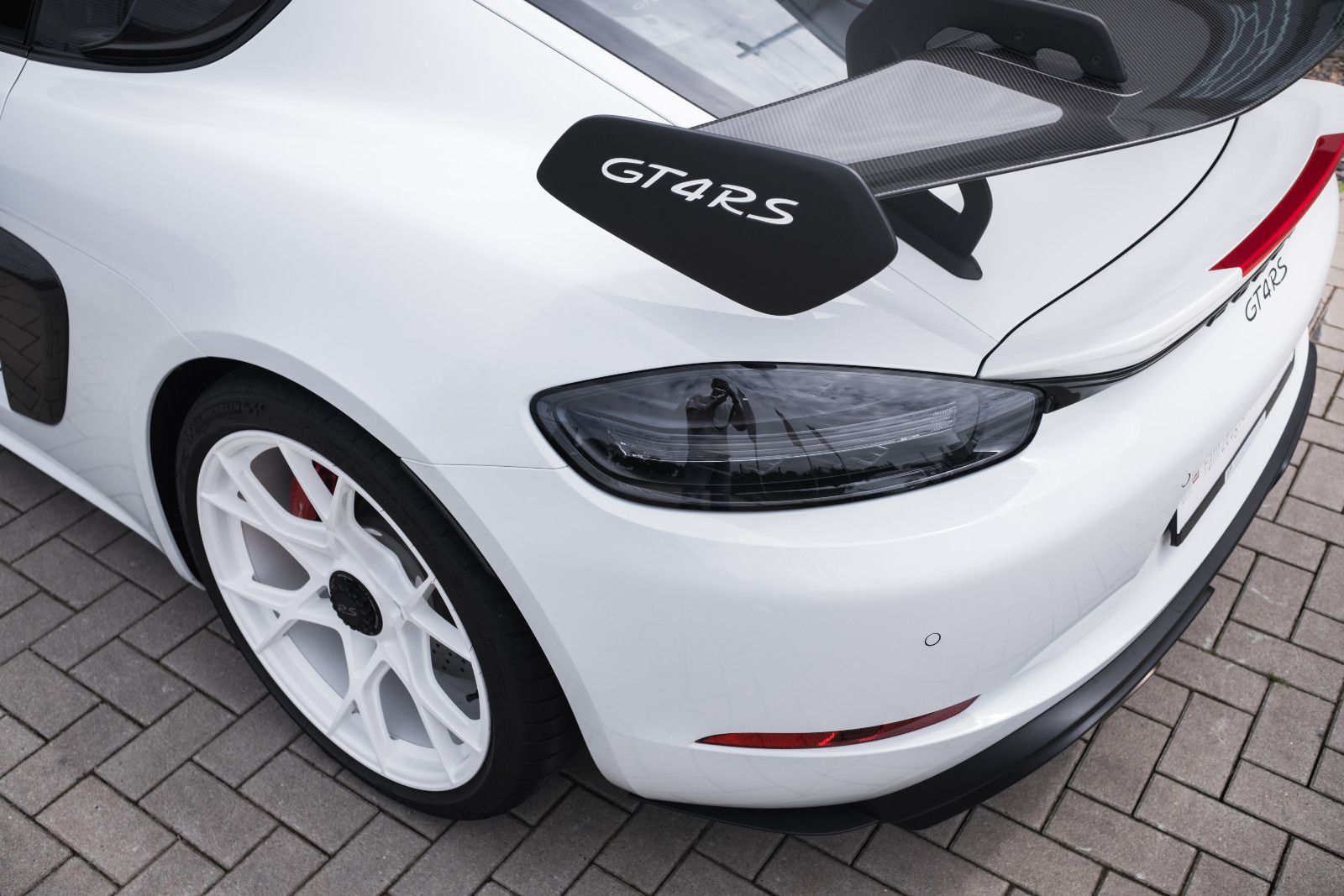 Fahrzeugabbildung Porsche 718 GT4 RS-Weissach-Clubsport-Lift-LED-Kam.-90 L