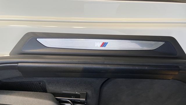 Fahrzeugabbildung BMW X2 sDrive 18 i M Sport NAVI, PDC !! 32.814 KM !!