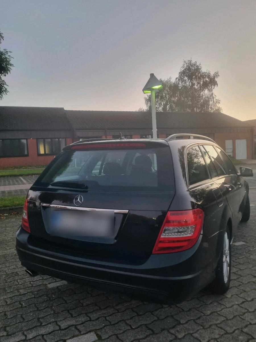 Mercedes-Benz C220 2012 — engine 170 HP (125kW)