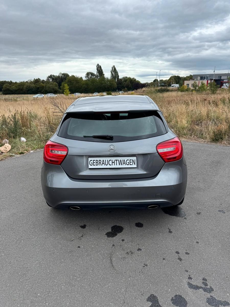 Mercedes-Benz A 250 BlueEfficiency *STANDHZG*SHZ*XENON*NAVI*