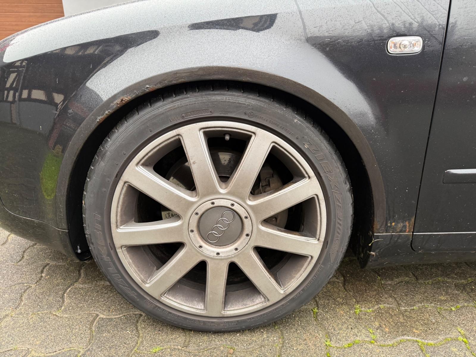 Audi A4 2004 — photo 10