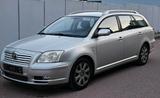 Toyota Avensis - Toyota Avensis aus 2003: Kombi