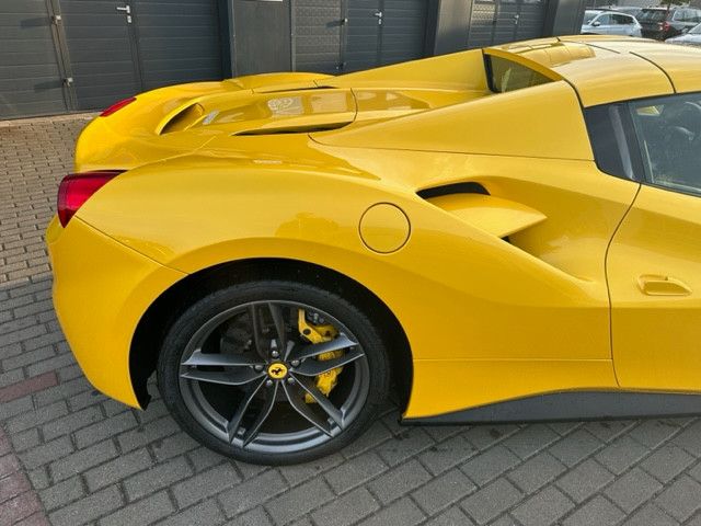 Fahrzeugabbildung Ferrari 488 Spider*Lift*NAV*Racing*RFK*MWST