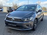 Volkswagen Golf Sportsvan1. 4 VIISound Automatik/Navi/ACC - gebrauchte Kleinbusse in Göttingen