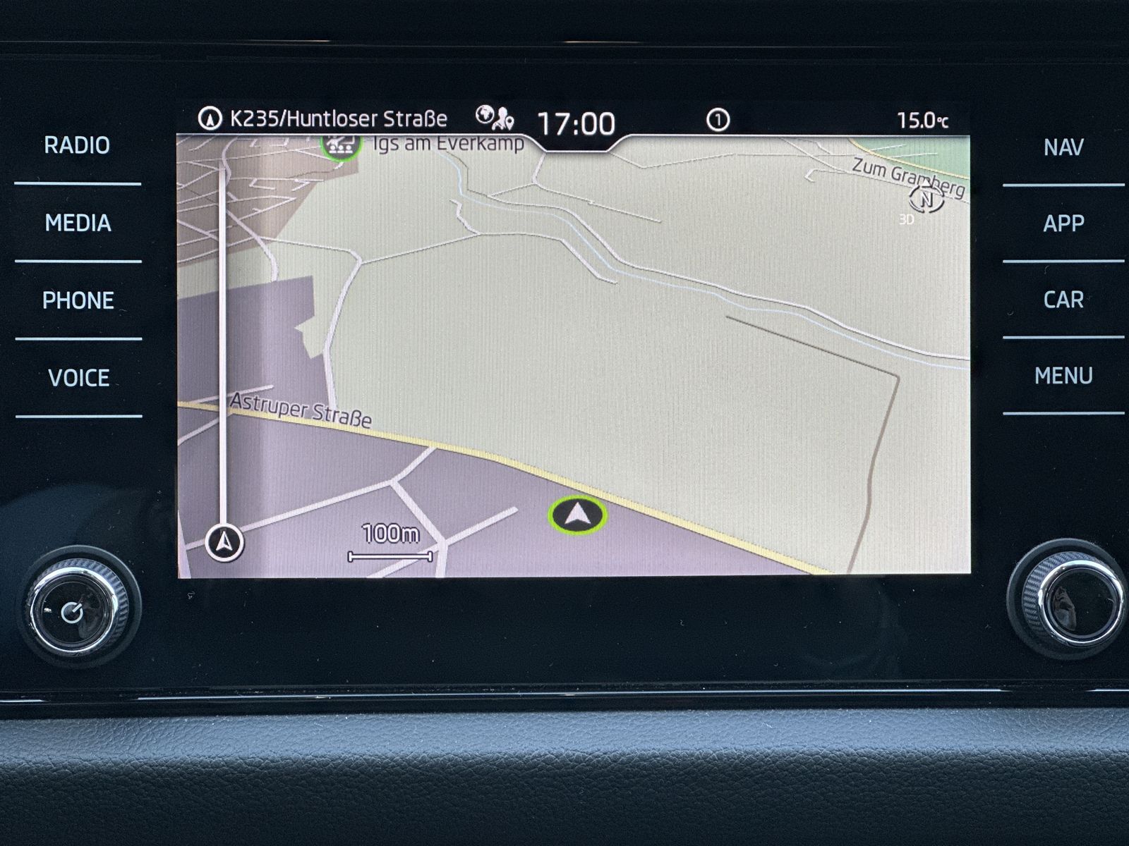 Fahrzeugabbildung SKODA Kodiaq 1.5 TSI Active NAV+LED+CARPLAY+TEMPOMAT